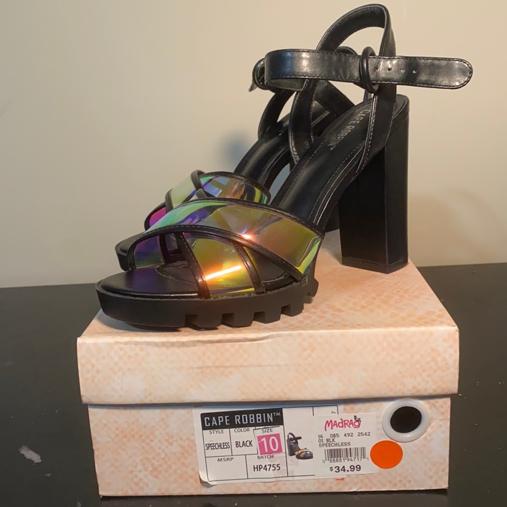 Cape Robbin Chunky Heels size 10